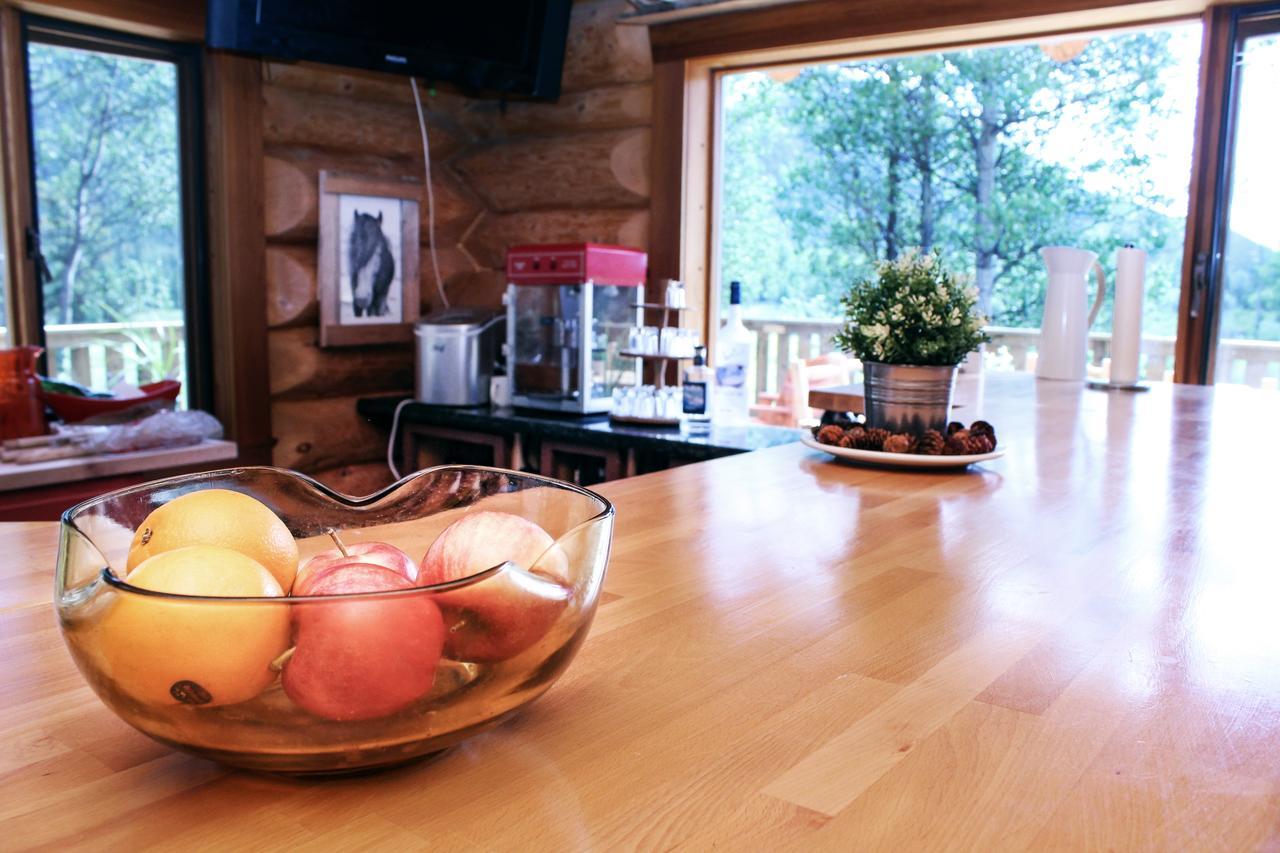 Rock Lake Lodge Rock Lake Lodge Provincial Park 외부 사진